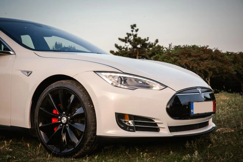 Tesla Model S S90D Безупречна, снимка 13 - Автомобили и джипове - 29209159