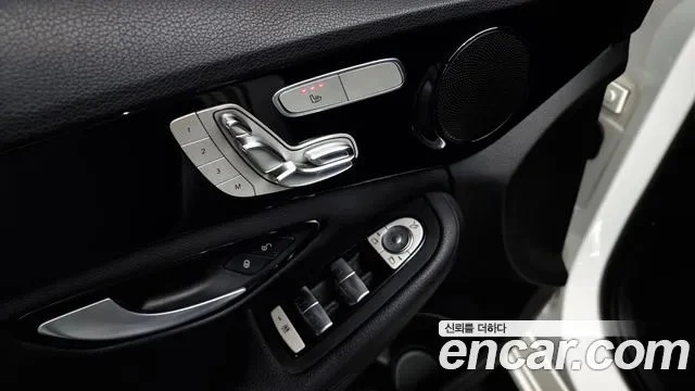 Mercedes-Benz C 200, снимка 13 - Автомобили и джипове - 53971738