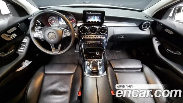 Mercedes-Benz C 200, снимка 5 - Автомобили и джипове - 53971738