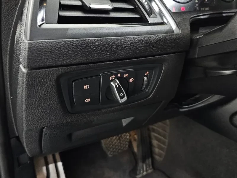 BMW 118 M Sports Shadow, снимка 16 - Автомобили и джипове - 56070389