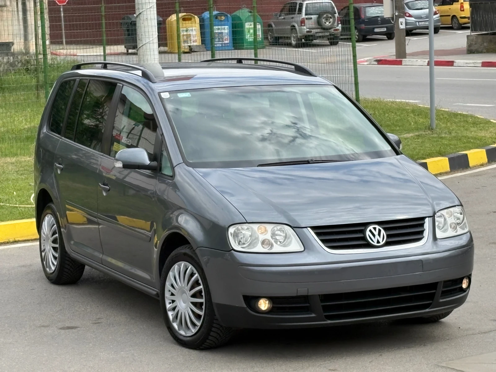 VW Touran 1.9TDI 105Hp 6ск - изображение 2