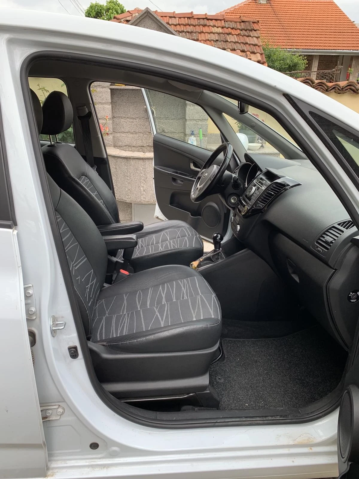 Kia Venga  - изображение 3