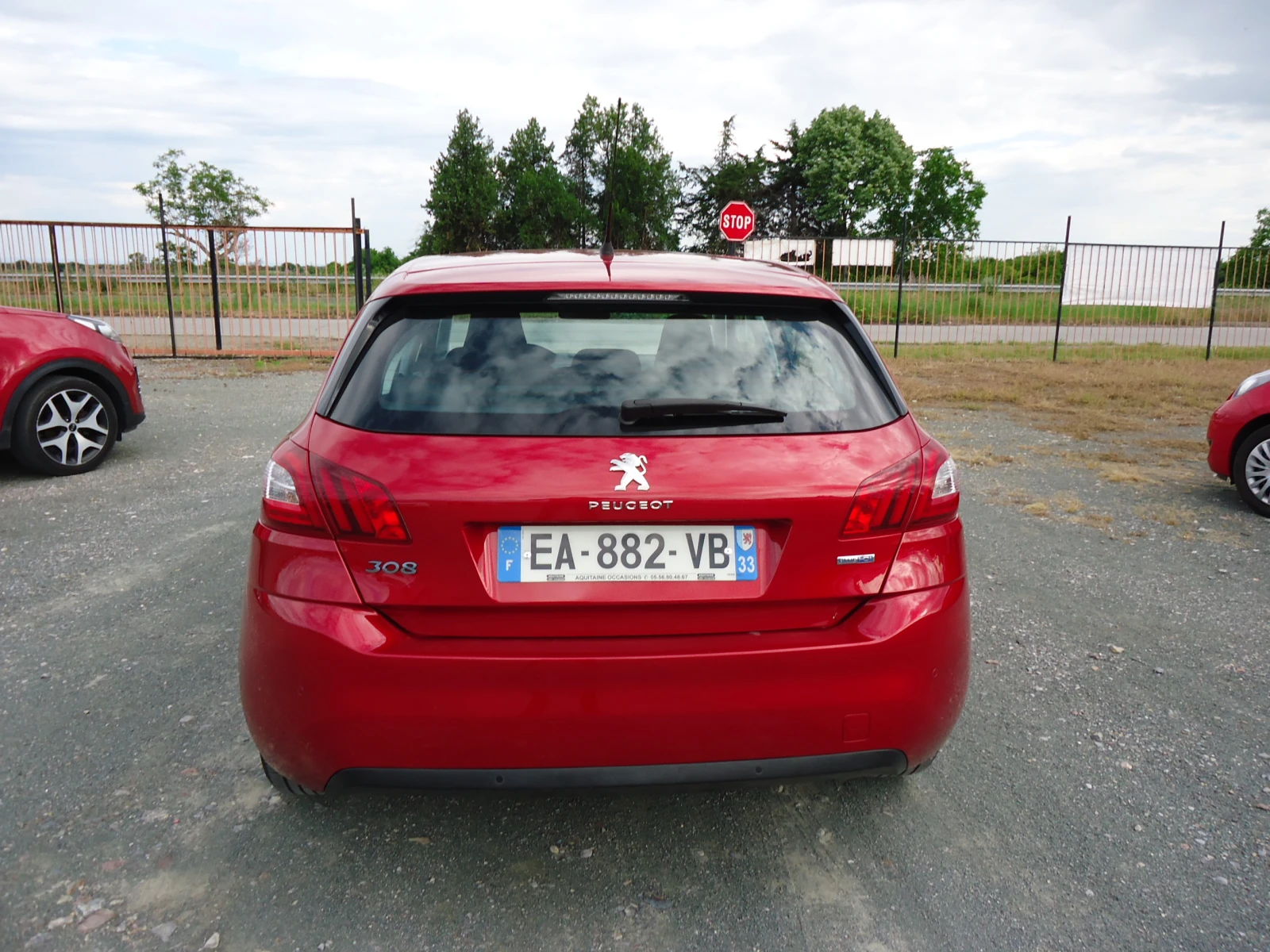 Peugeot 308 Allure 1.6 BlueHDI 120 к.с. - изображение 6