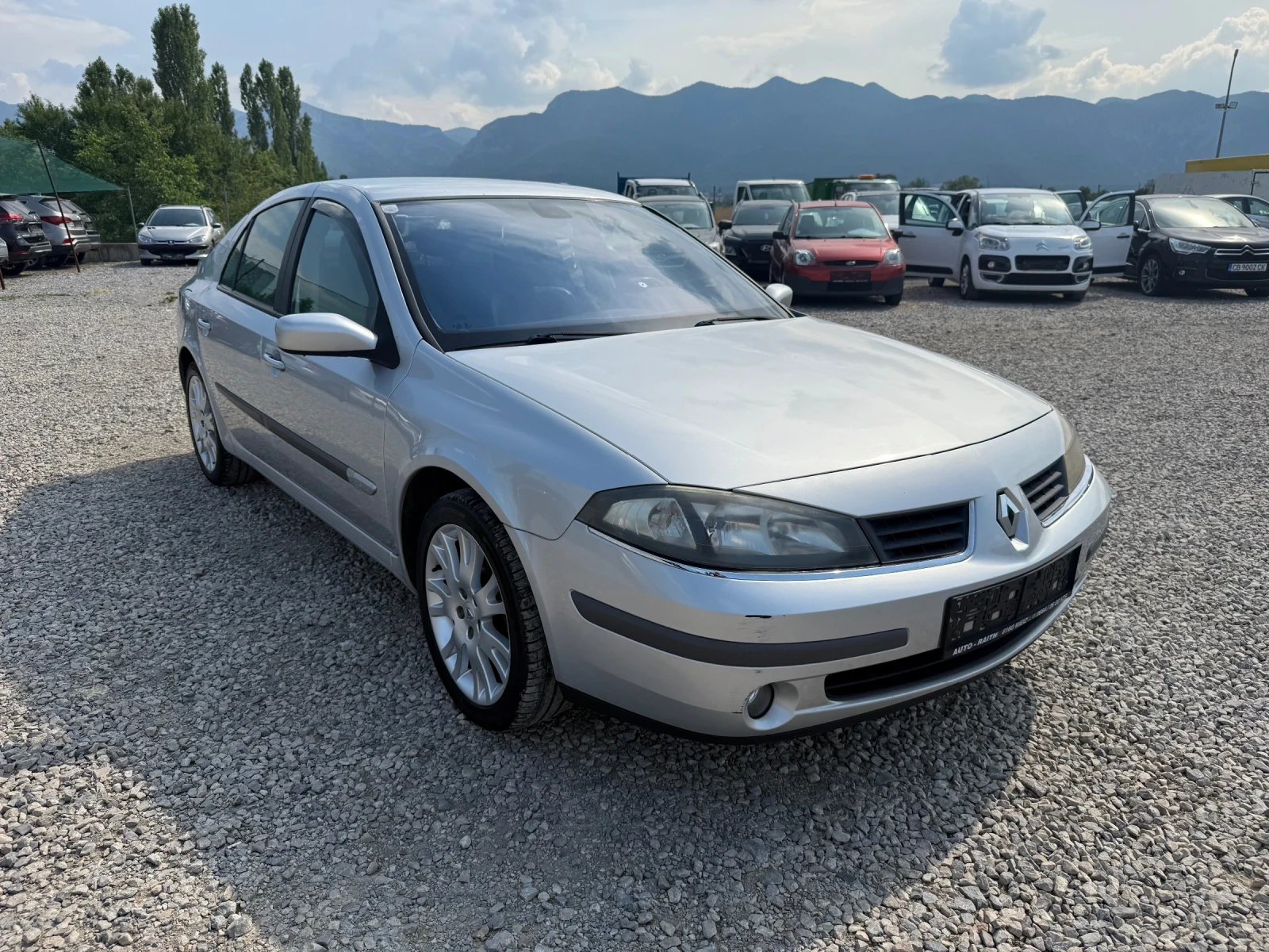 Renault Laguna 2.0DCI-150PS - изображение 3
