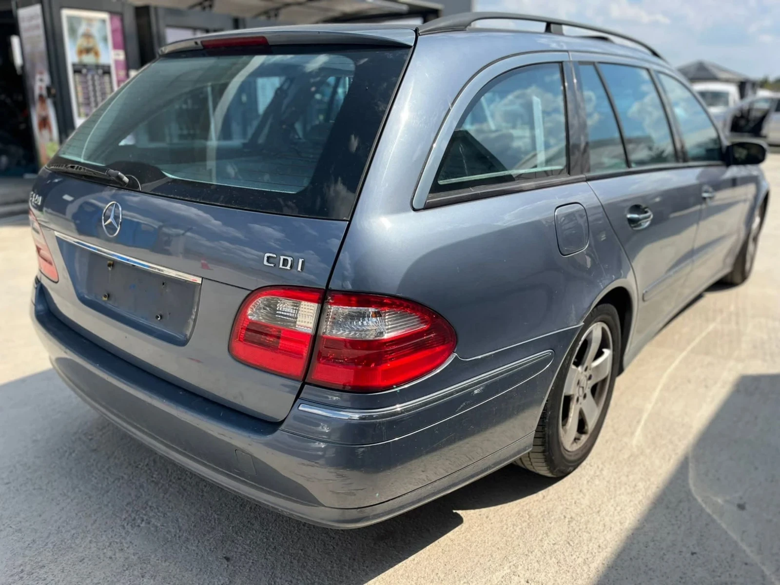 Mercedes-Benz E 320 648 - изображение 9