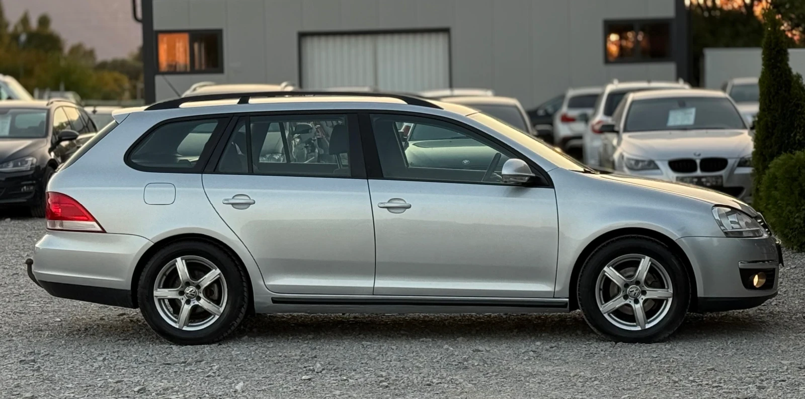 VW Golf 1.9TDi 105к.с * Климатроник*  - изображение 8
