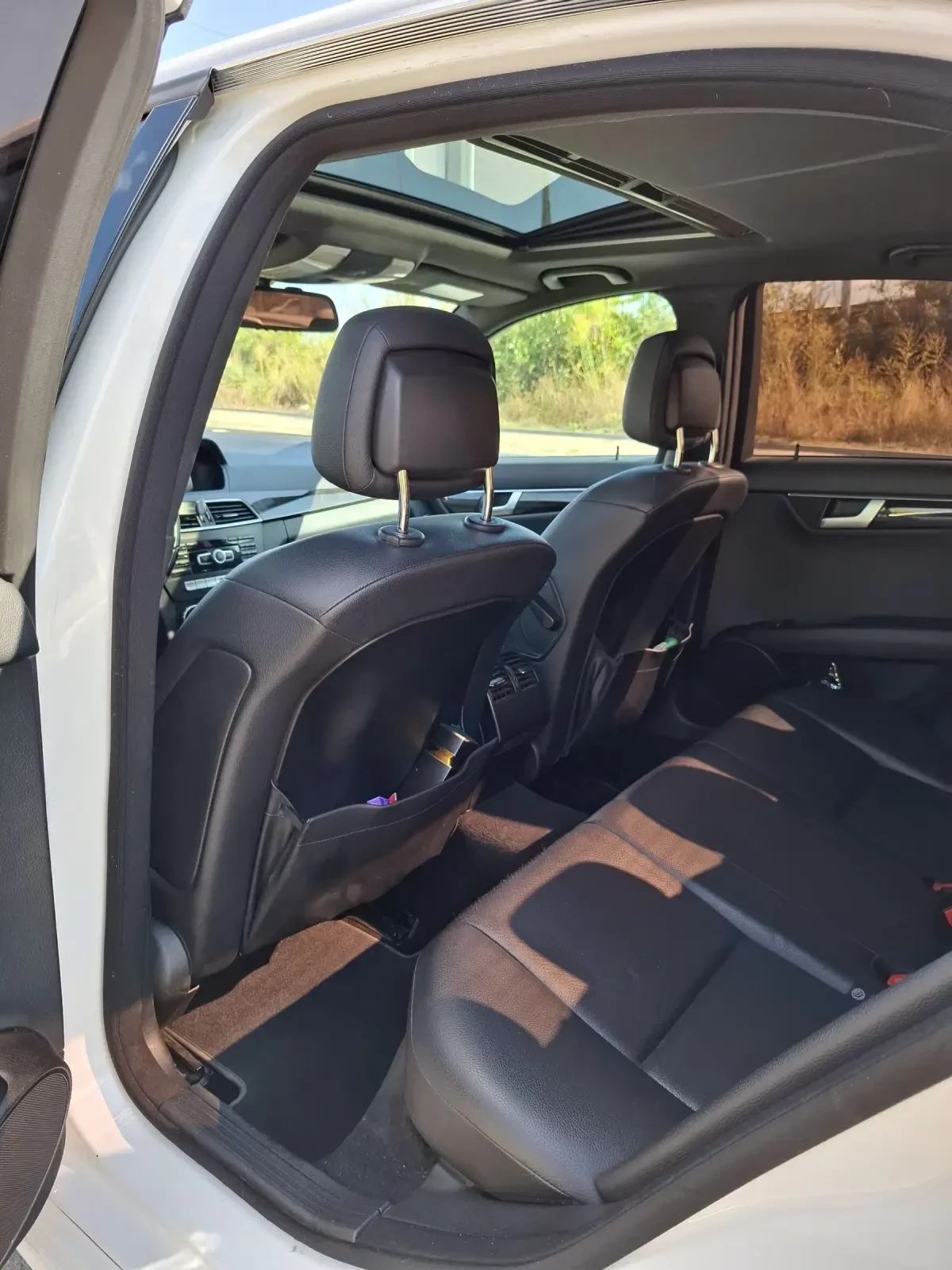 Mercedes-Benz C 300 3.5 4 Matic - изображение 6