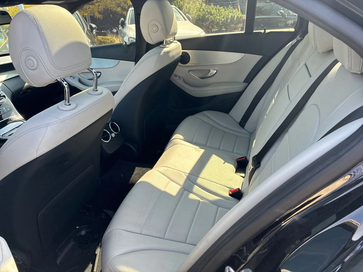 Mercedes-Benz C 300 * * 4MATIC * * CARFAX * * АВТО КРЕДИТ * *  - изображение 6