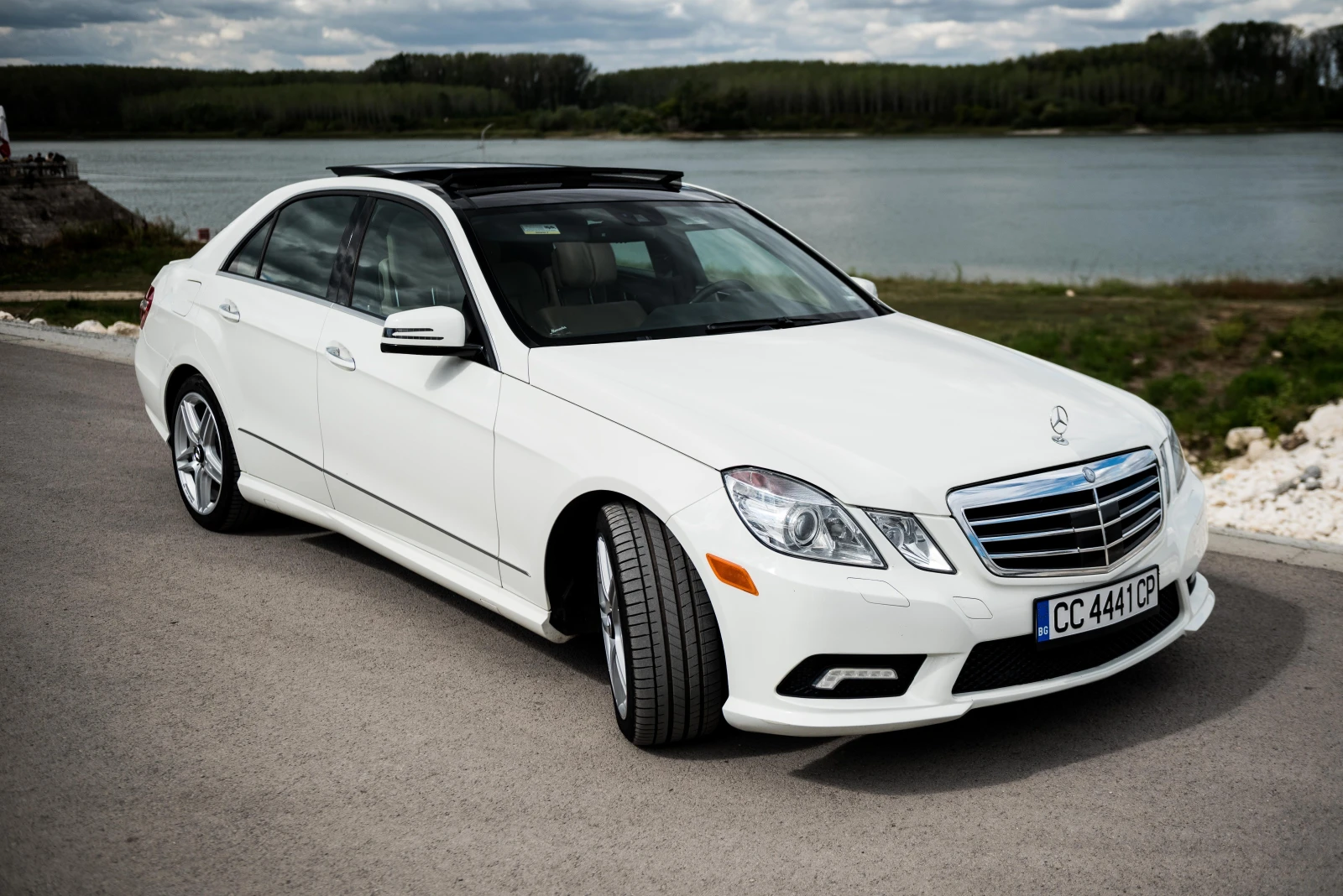 Mercedes-Benz E 500  - изображение 2