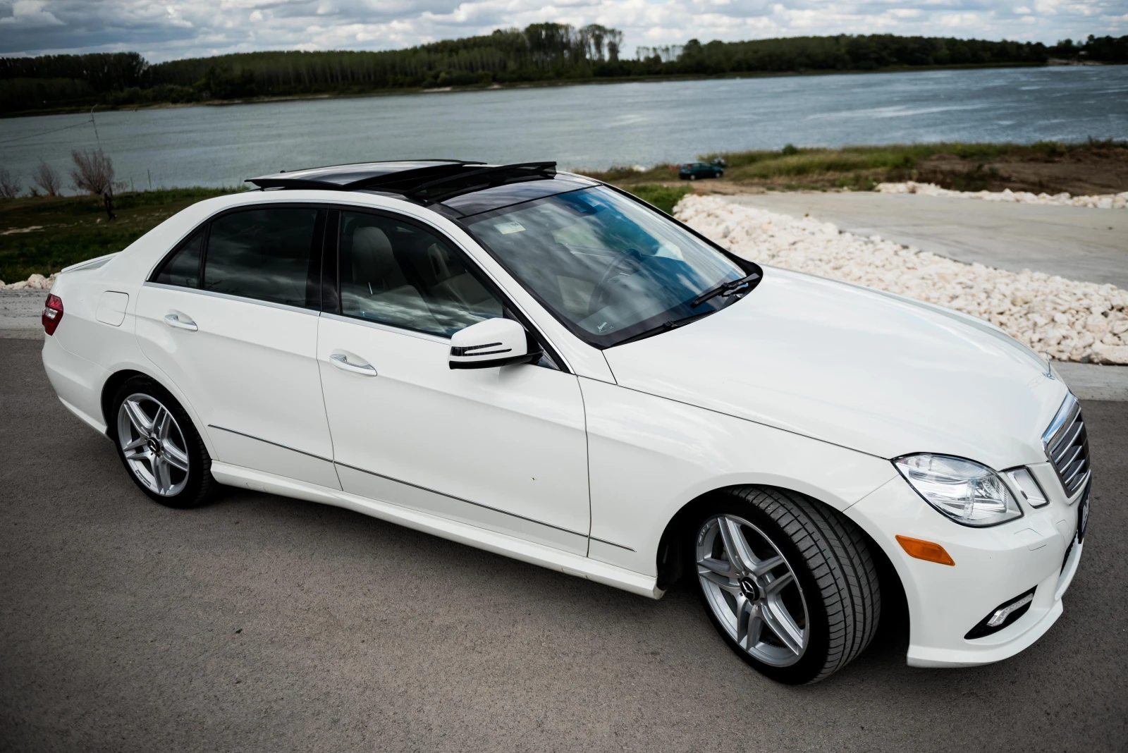 Mercedes-Benz E 500  - изображение 6