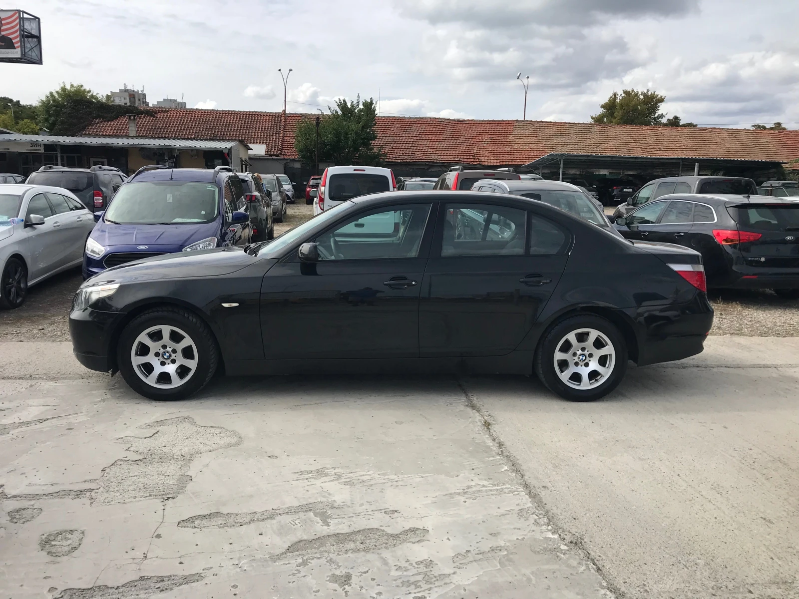BMW 520 I-170kc.-6ск - изображение 4