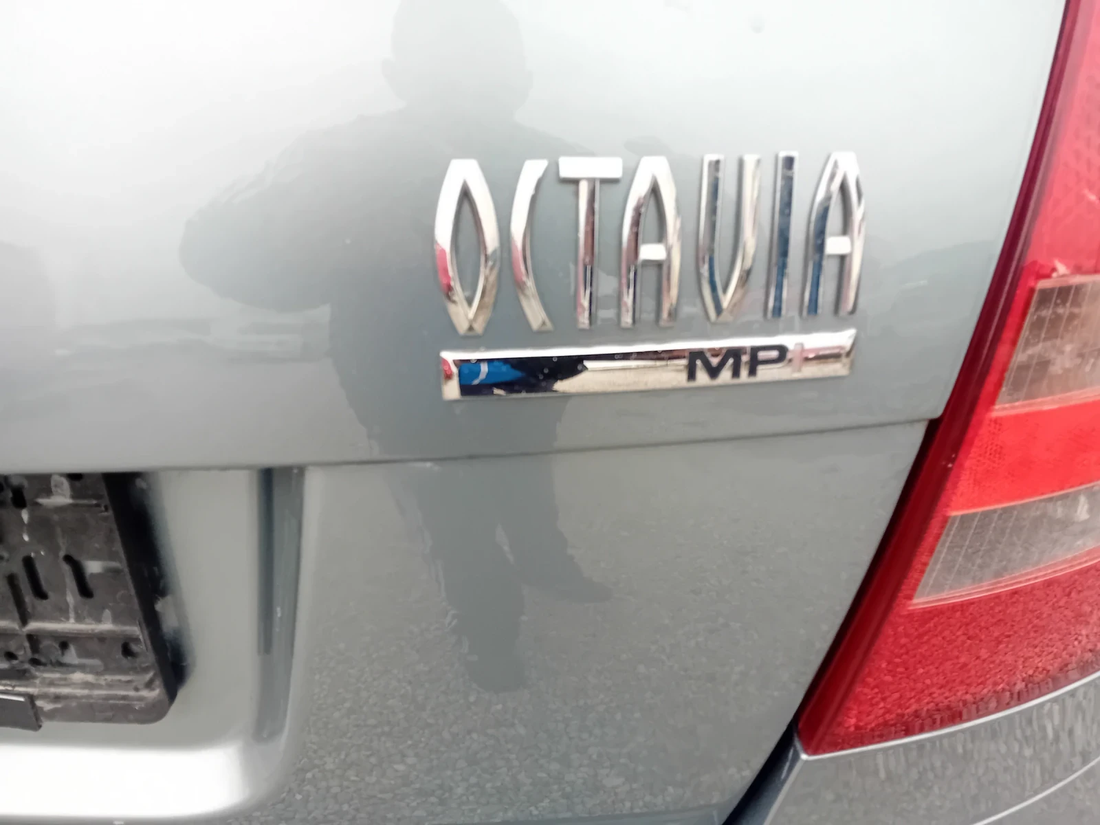 Skoda Octavia 1.6Mpi 102k.s - изображение 8