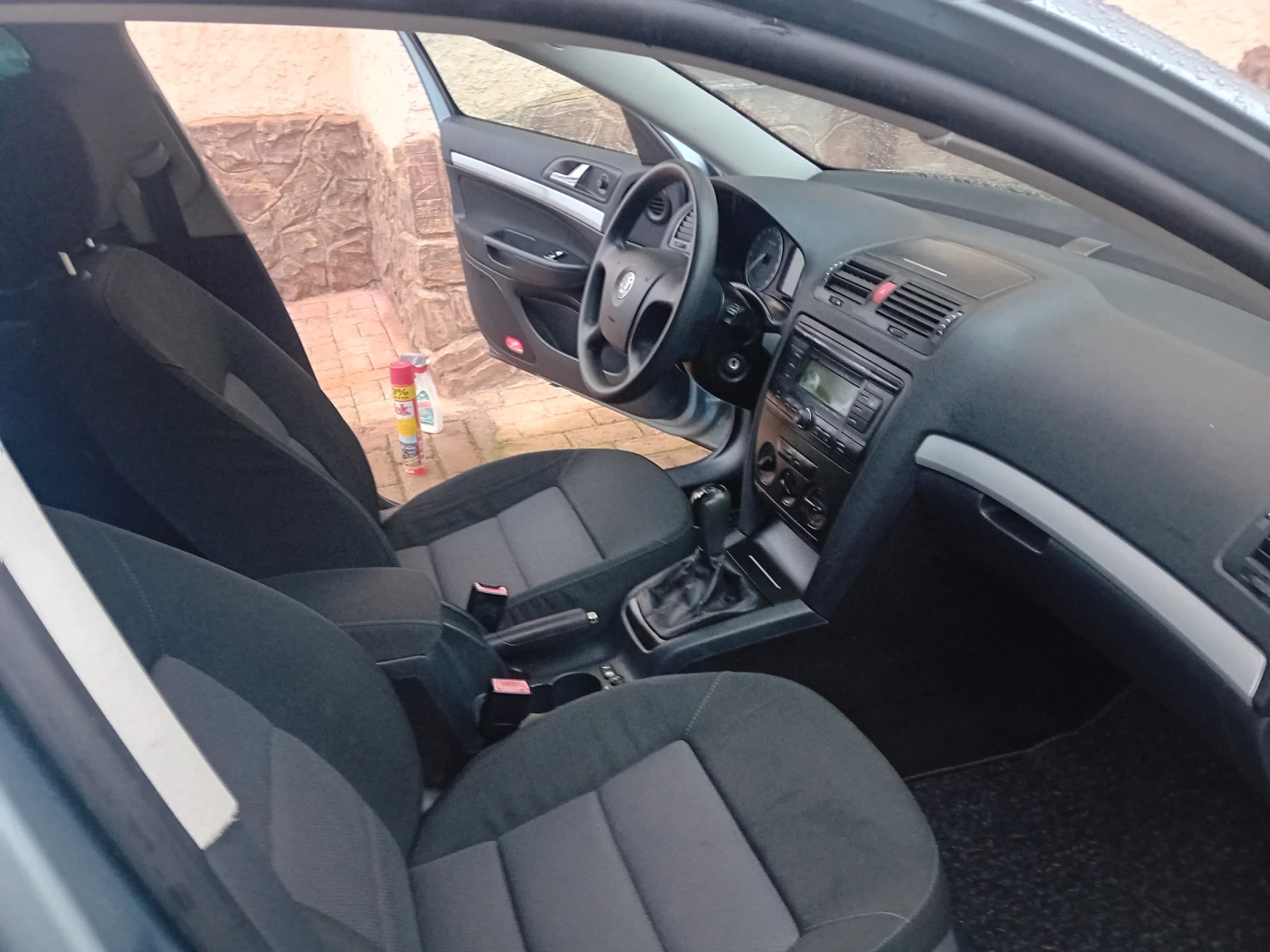 Skoda Octavia 1.6Mpi 102k.s - изображение 4