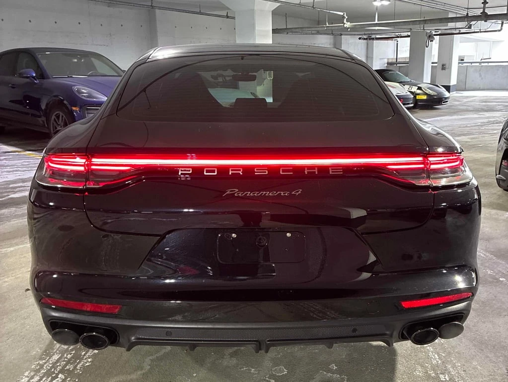 Porsche Panamera * 4 AWD * CARFAX * БЕЗ ПЪРВОНАЧАЛНА ВНОСКА - изображение 4