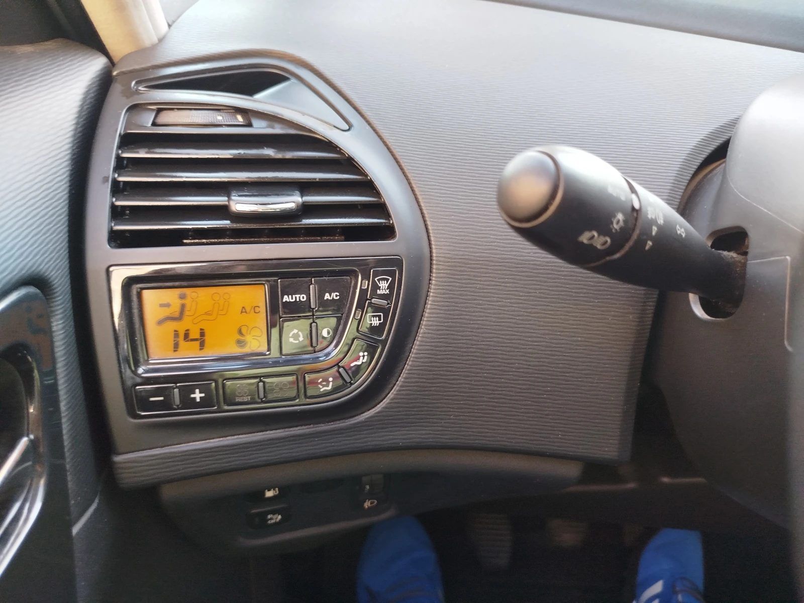 Citroen C4 Picasso 1, 6HDI - изображение 6