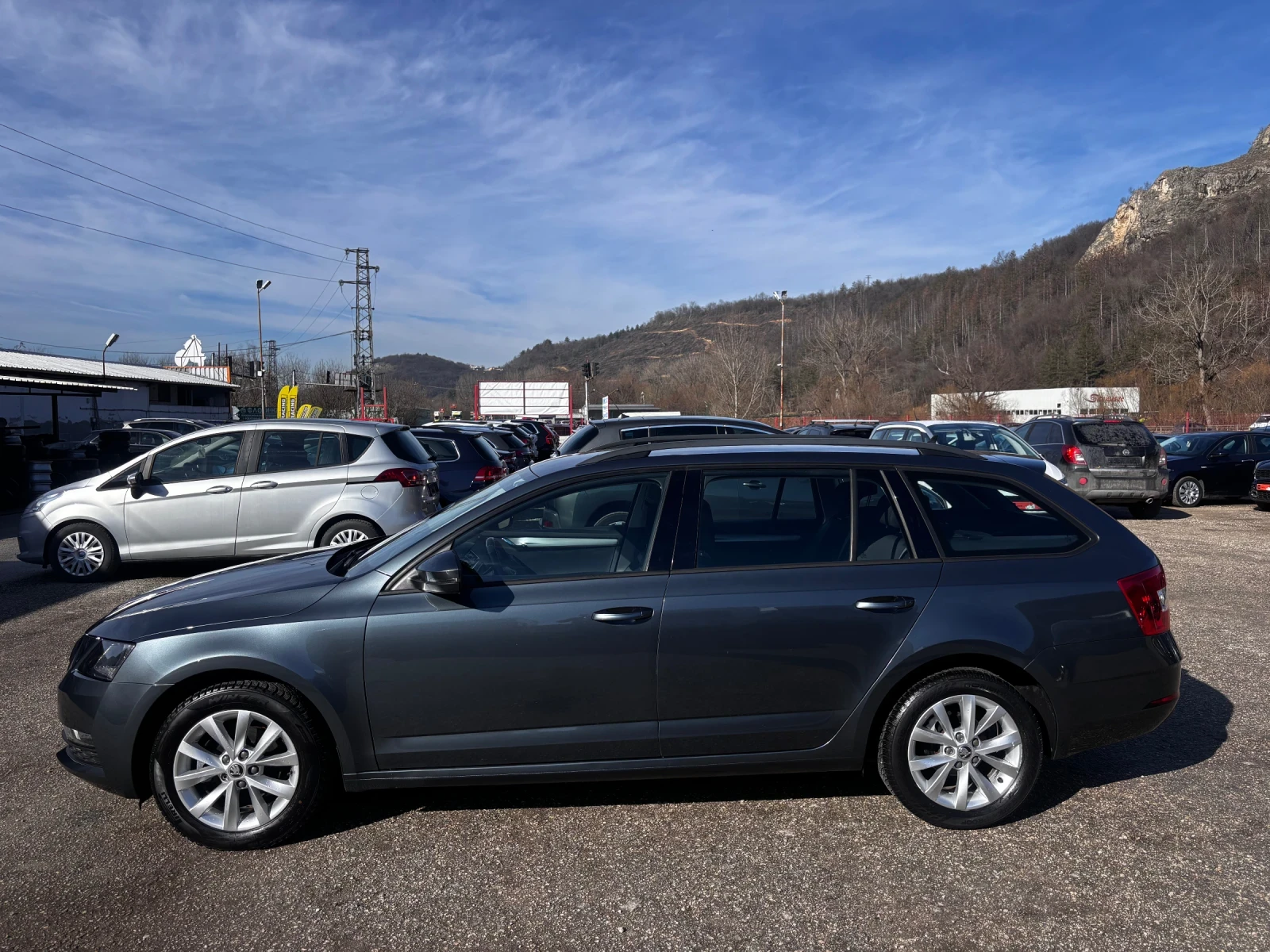 Skoda Octavia 1.6TDI 176 000км/NAVI/ЛЕТИ ДЖ./НОВ ВНОС - изображение 6