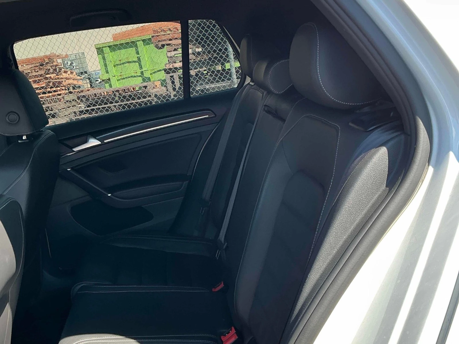 VW Golf R РЕГИСТРАЦИЯ & ОБСЛУЖВАНЕ, снимка 12 - Автомобили и джипове - 54138908