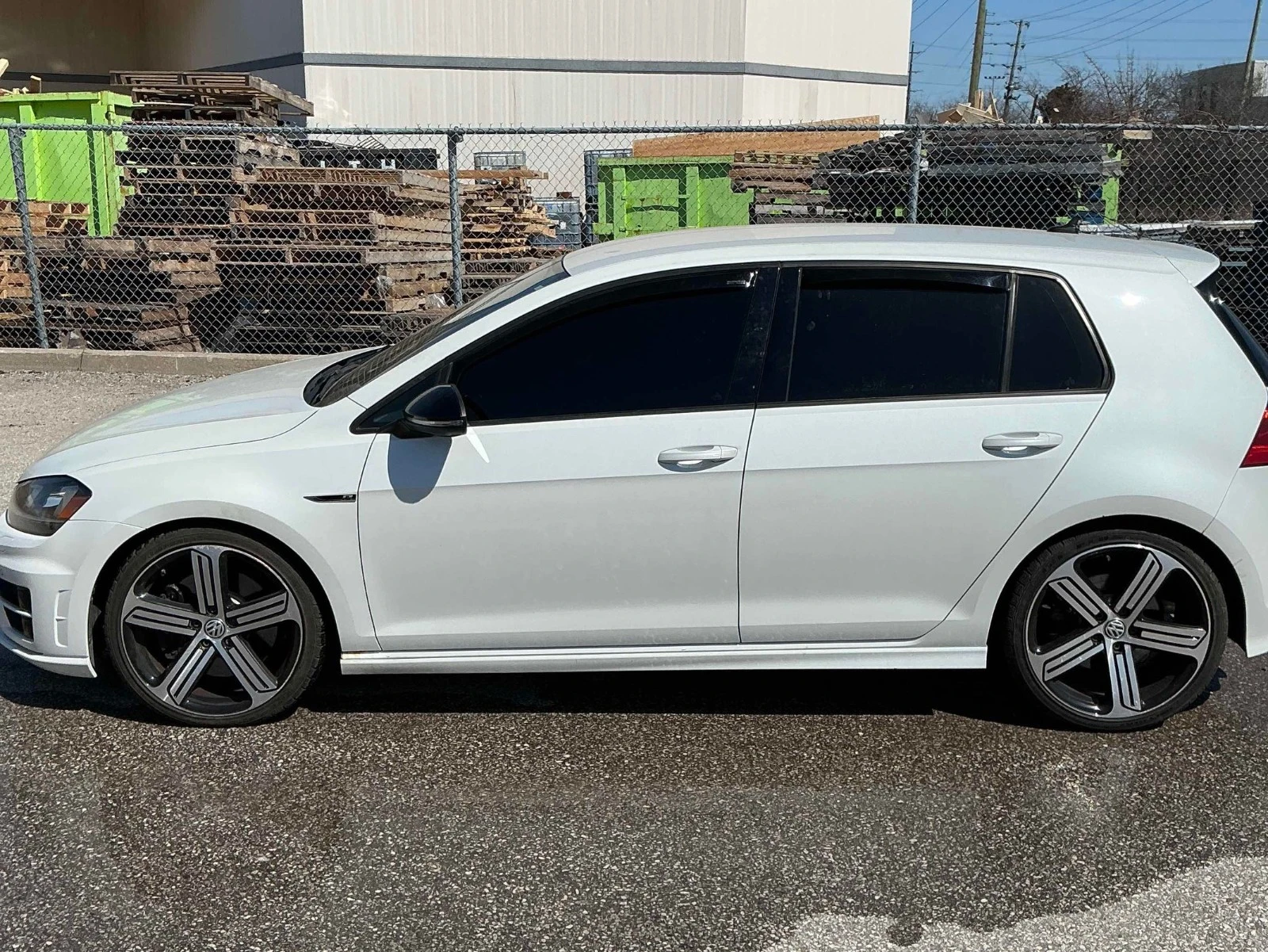 VW Golf R РЕГИСТРАЦИЯ & ОБСЛУЖВАНЕ, снимка 3 - Автомобили и джипове - 54138908