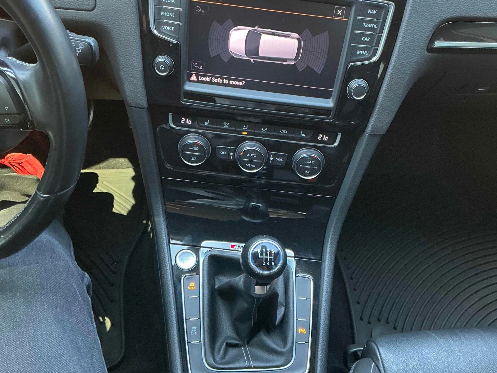 VW Golf R РЕГИСТРАЦИЯ & ОБСЛУЖВАНЕ, снимка 10 - Автомобили и джипове - 54138908