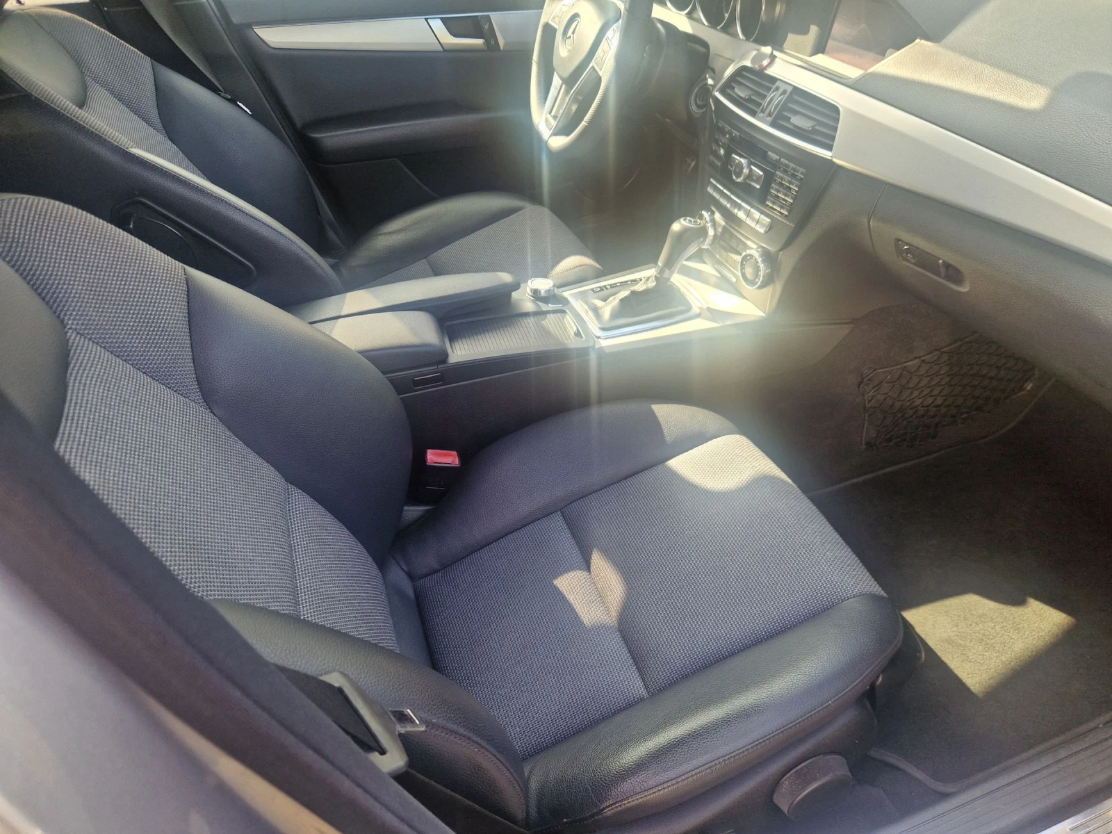 Mercedes-Benz C 200 2.0i kомпресор , автоматик!!!, снимка 11 - Автомобили и джипове - 54229212