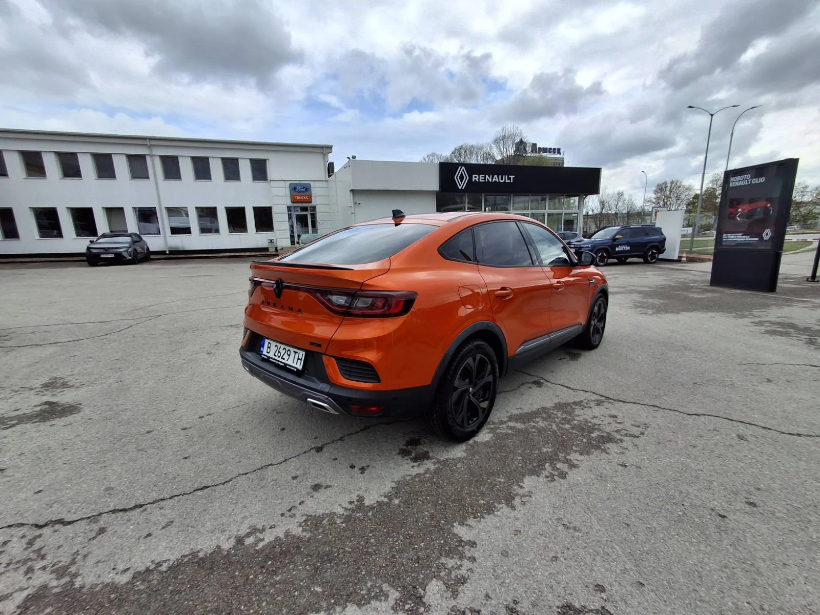 Renault Arkana E-Tech hybrid 145, снимка 5 - Автомобили и джипове - 54360282