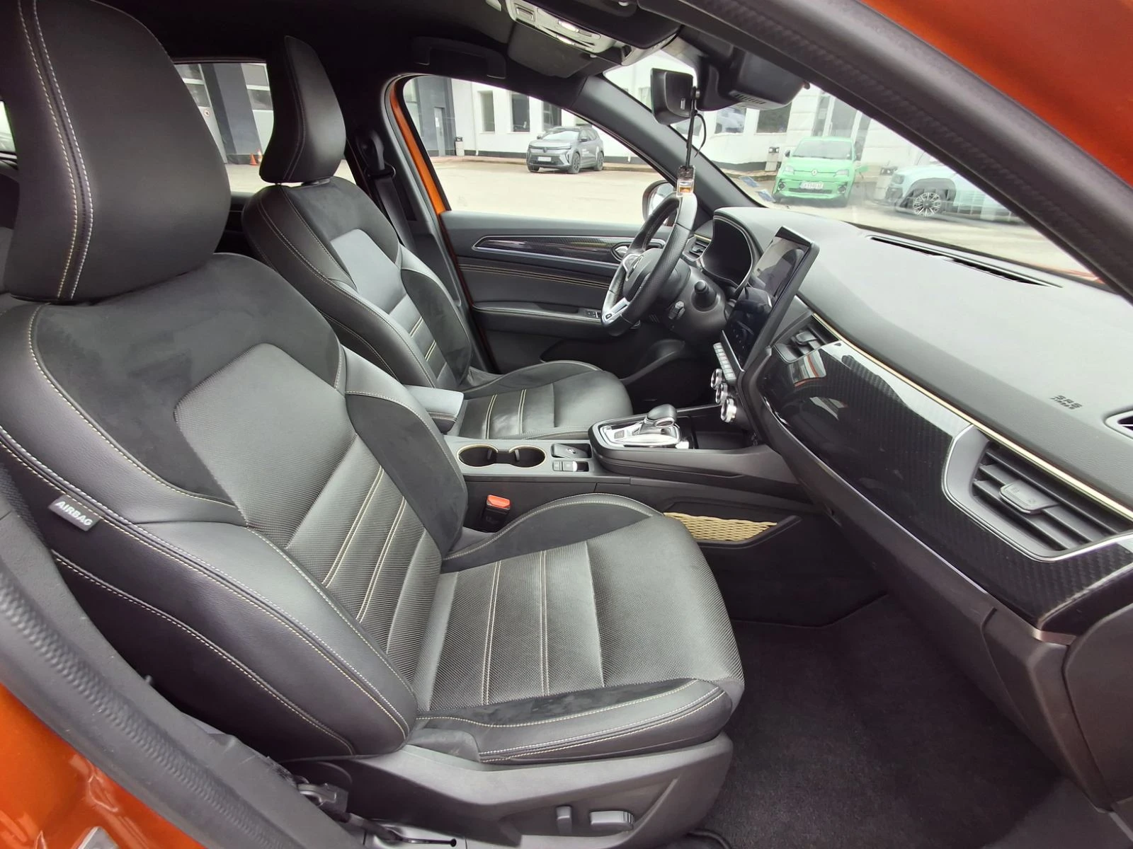 Renault Arkana E-Tech hybrid 145, снимка 13 - Автомобили и джипове - 54360282