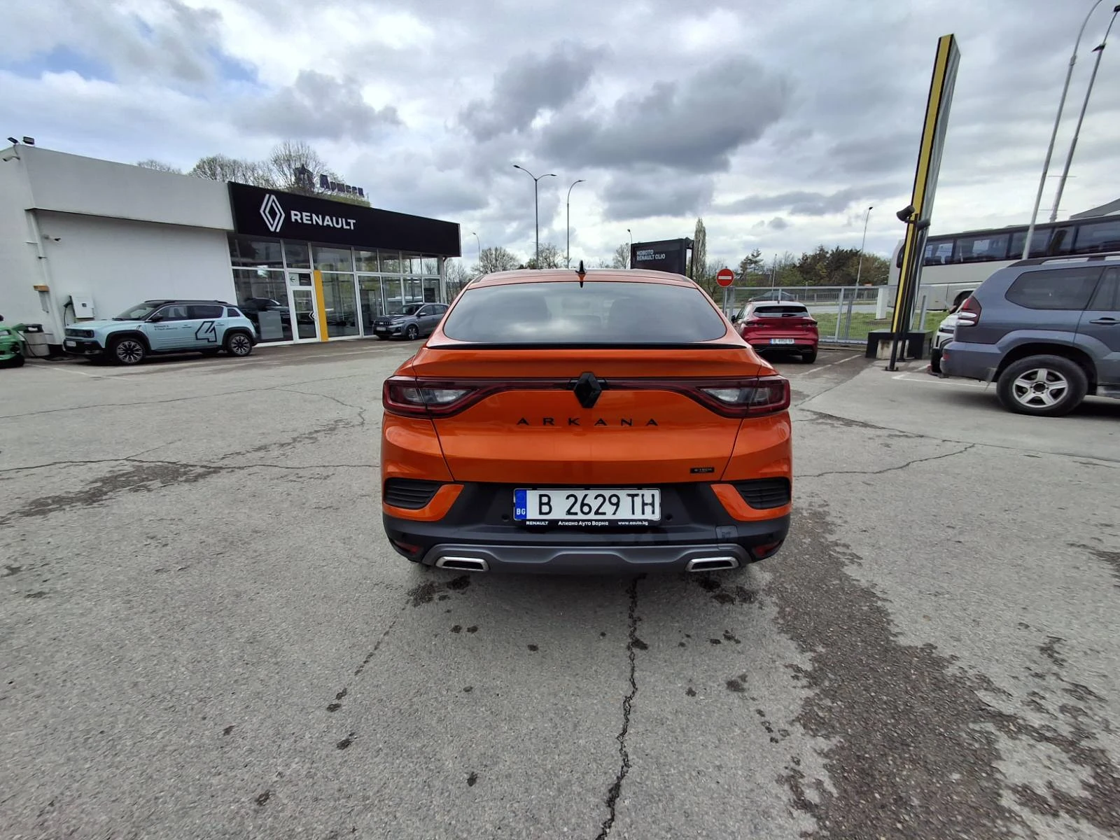 Renault Arkana E-Tech hybrid 145, снимка 6 - Автомобили и джипове - 54360282