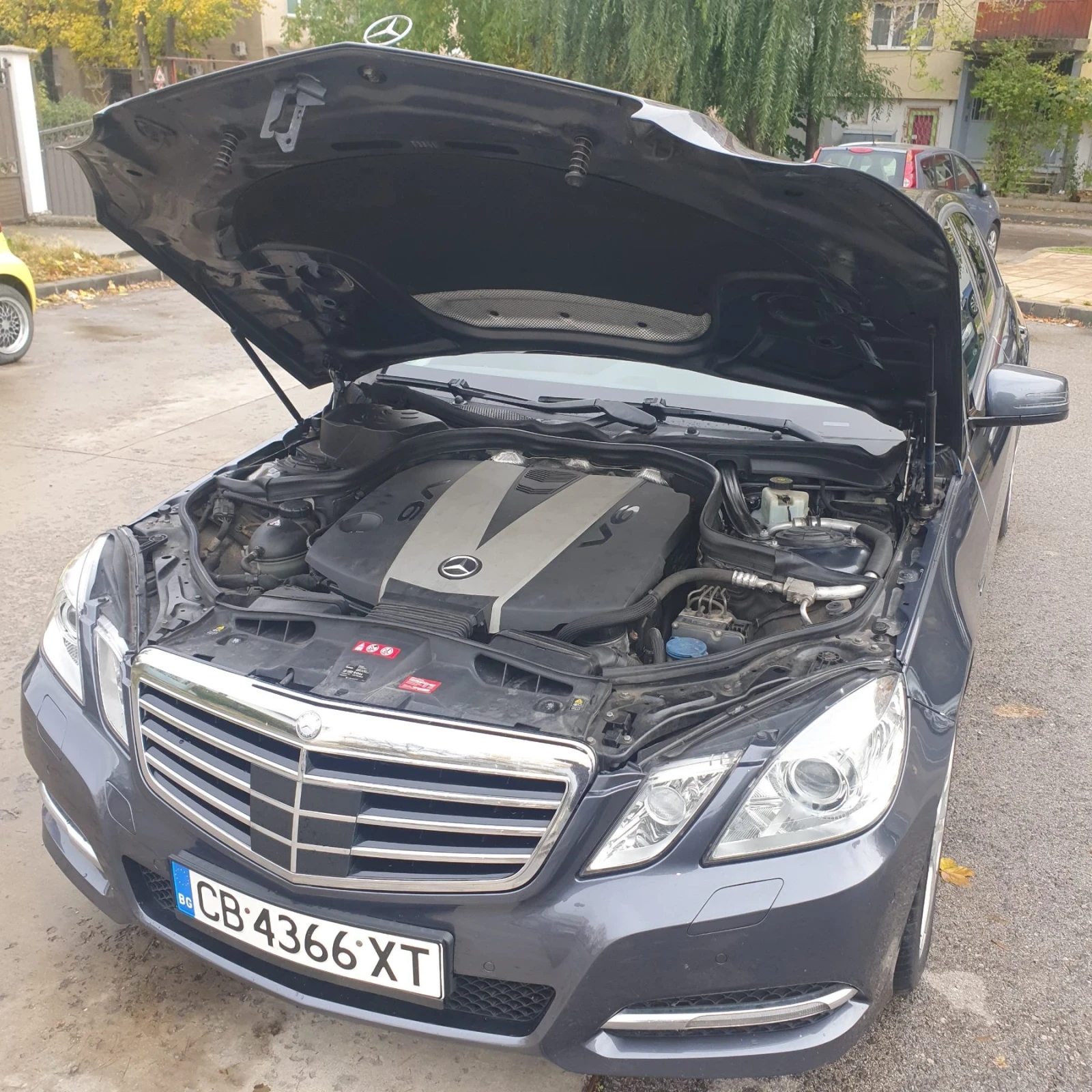 Mercedes-Benz E 300 CDI, снимка 13 - Автомобили и джипове - 56261099