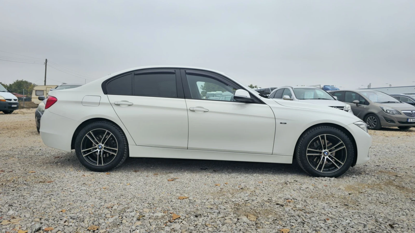 BMW 320 320D (F30) 184 к.с., снимка 5 - Автомобили и джипове - 56646512