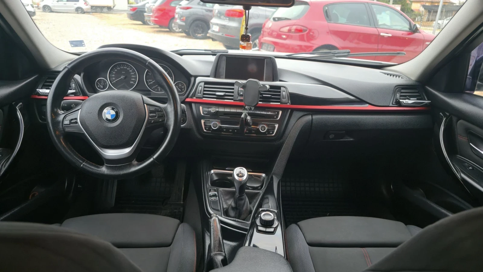 BMW 320 320D (F30) 184 к.с., снимка 8 - Автомобили и джипове - 56646512