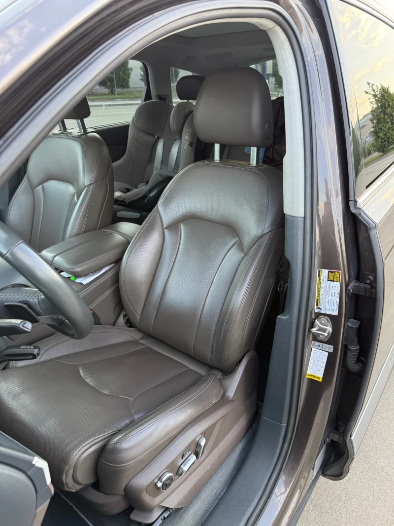 Audi Q7 Design Selection Full, снимка 9 - Автомобили и джипове - 52338202