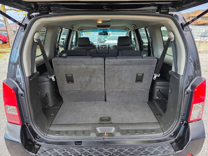 Nissan Pathfinder 2.5DCI 174K.C. / 7 МЕСТЕН / КЛИМАТИК /, снимка 13 - Автомобили и джипове - 52557535