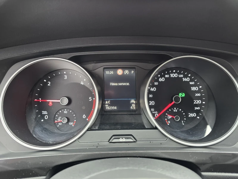 VW Tiguan 2.0TDI 150к.с LIFE Топ състояние , снимка 17 - Автомобили и джипове - 52671519