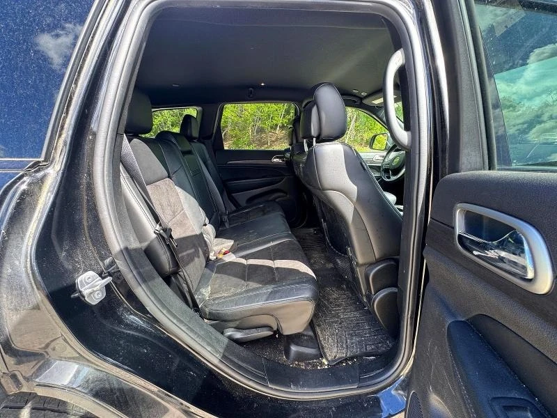Jeep Cherokee, снимка 6 - Автомобили и джипове - 54714659