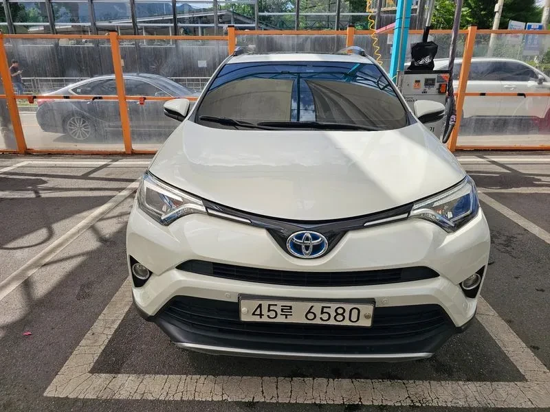 Toyota Rav4 2.5 4WD HYBRID, снимка 2 - Автомобили и джипове - 55279122