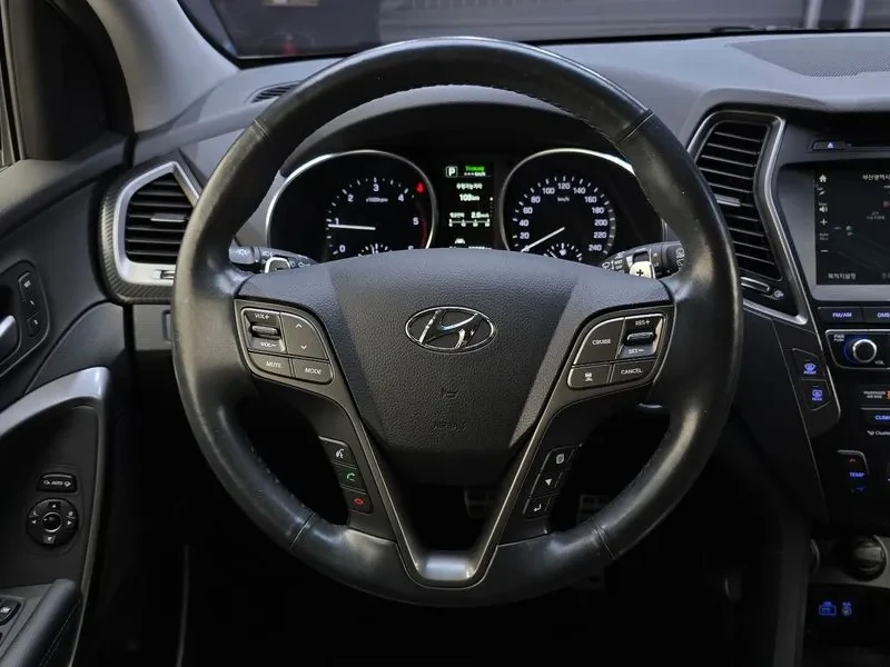Hyundai Santa fe 2.2 4Wd Exclusive Special - САМО 30% АВАНС!, снимка 13 - Автомобили и джипове - 55471137