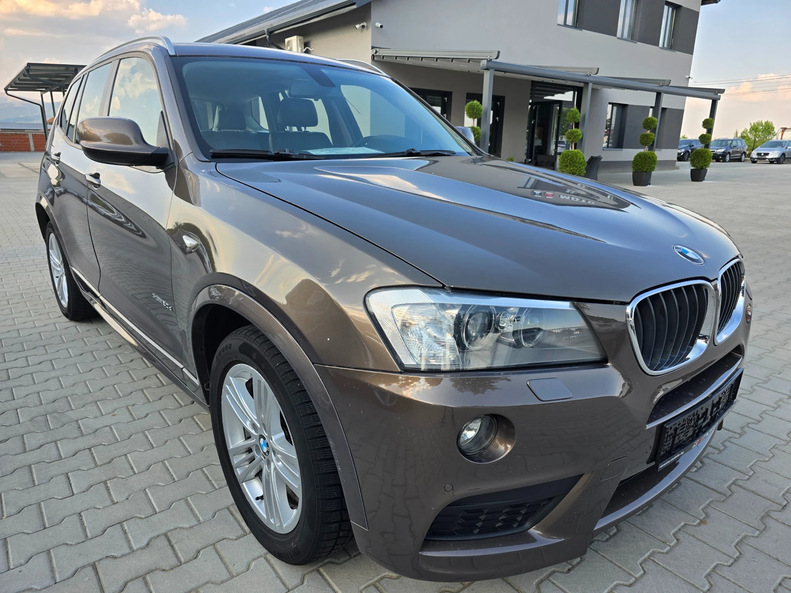 BMW X3 2.0D, 4x4, M-Pack, Нави, Камера, Кожа!, снимка 1