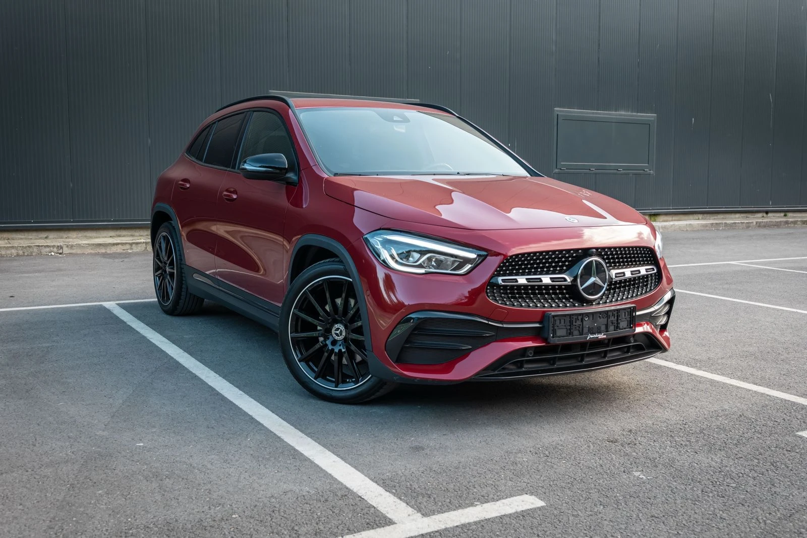 Mercedes-Benz GLA 200 AMG Night 20 - изображение 2