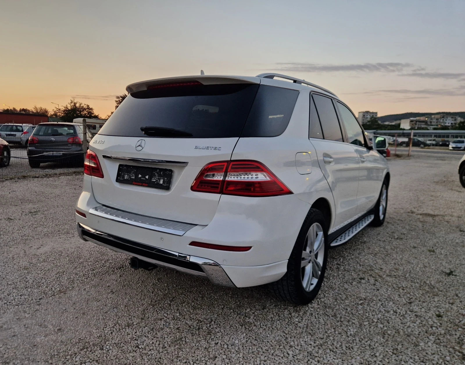 Mercedes-Benz ML 350 Регистриран / Обслужен / Бартер / Лизинг  - изображение 7