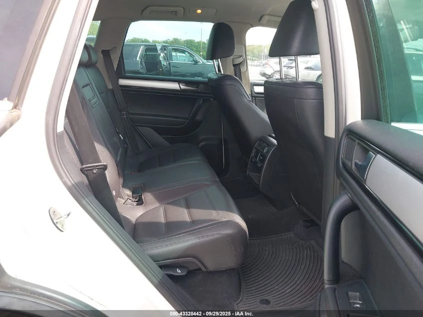 VW Touareg 3.6L V-6 DI, DOHC, VVT, 280HP All Wheel Drive | Mobile.bg   15