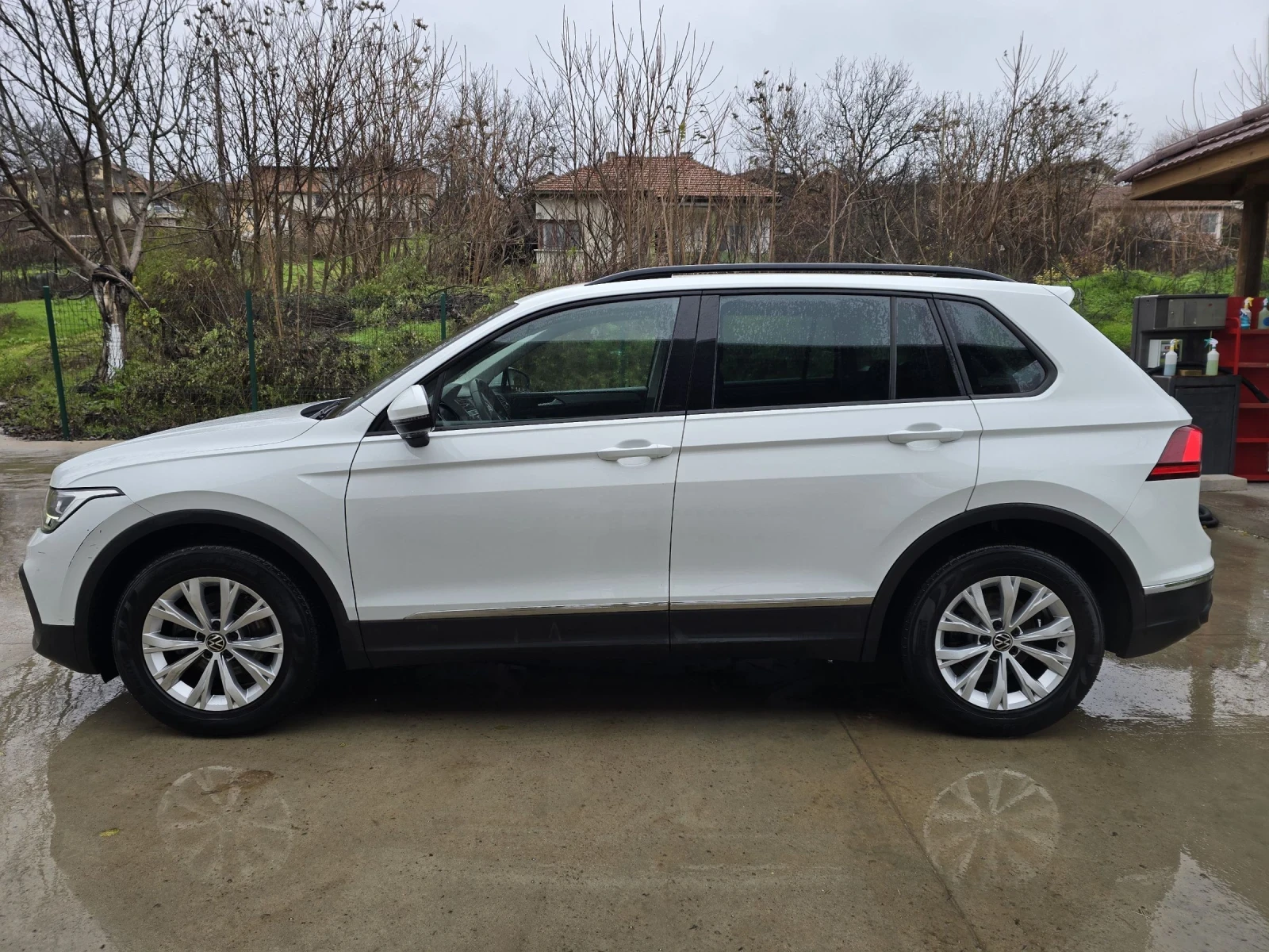 VW Tiguan 2.0TDI 150к.с LIFE Топ състояние  - изображение 7