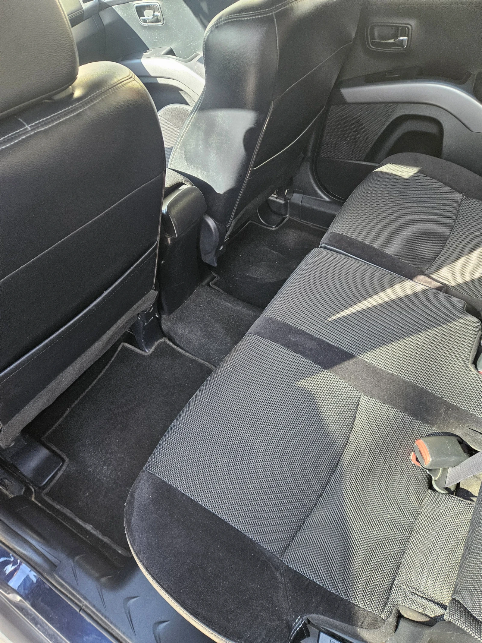 Mitsubishi Outlander, снимка 5 - Автомобили и джипове - 54100805