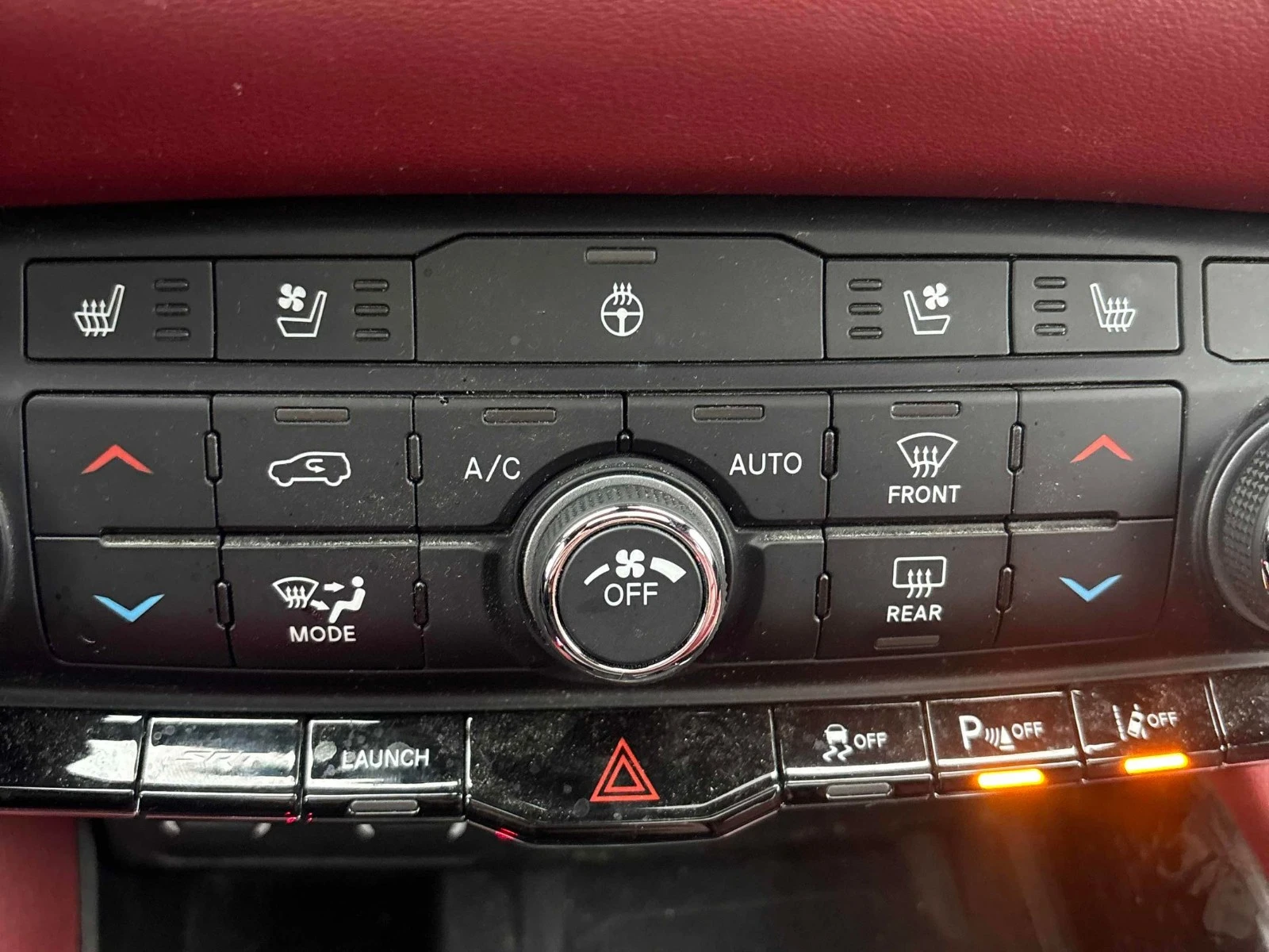 Dodge Durango SRT 392 Premium РЕГИСТРАЦИЯ & ОБСЛУЖВАНЕ, снимка 11 - Автомобили и джипове - 54123315