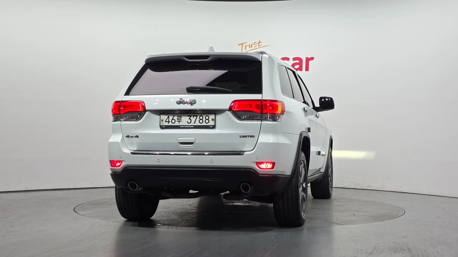 Jeep Grand cherokee 3.6 Limited WK2 , снимка 4 - Автомобили и джипове - 54697815