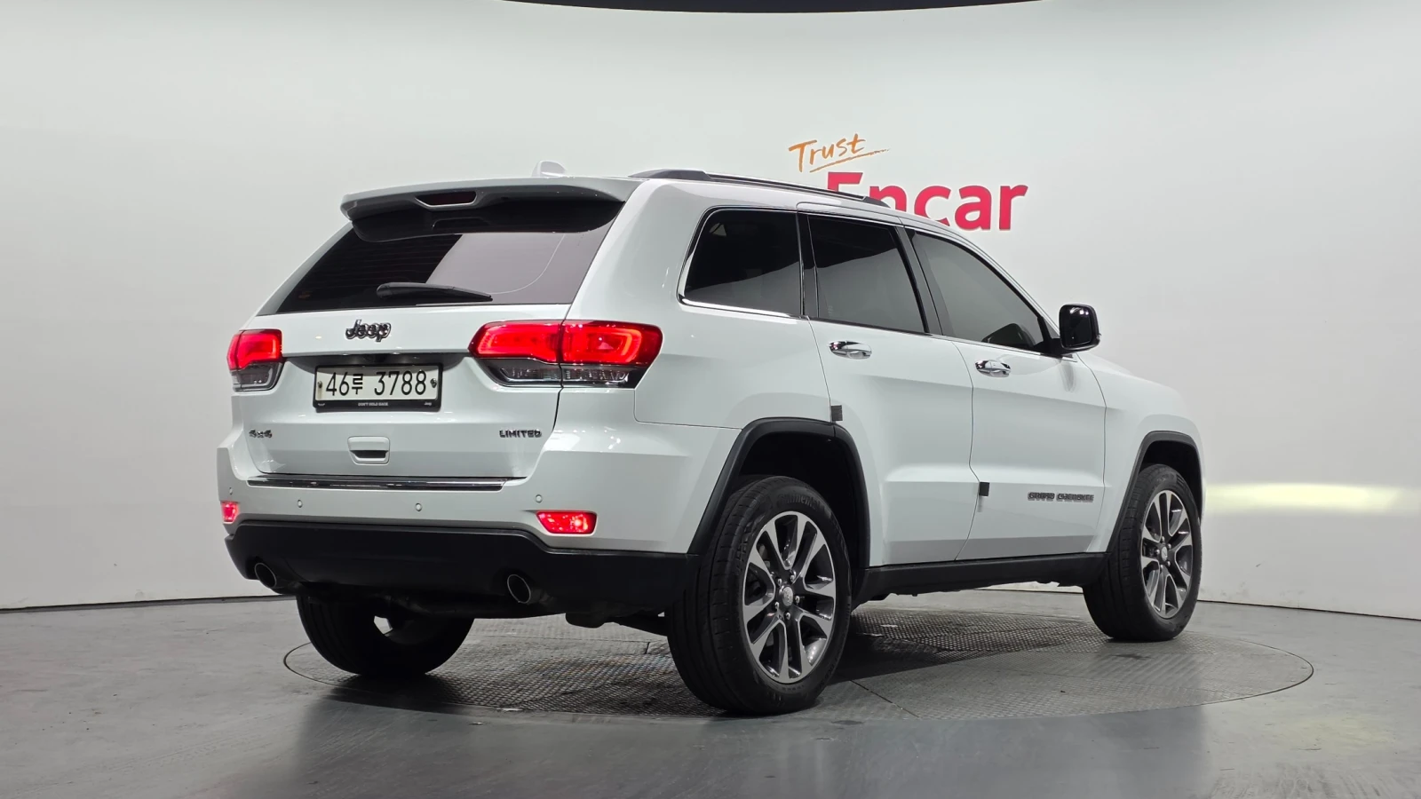 Jeep Grand cherokee 3.6 Limited WK2 , снимка 2 - Автомобили и джипове - 54697815