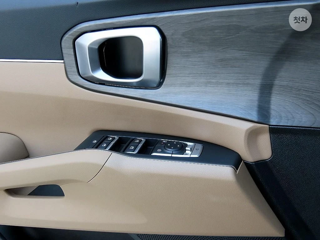 Kia Sorento 2.5T PRESTIGE PANORAMA/360CAM/FULL, снимка 16 - Автомобили и джипове - 55407343