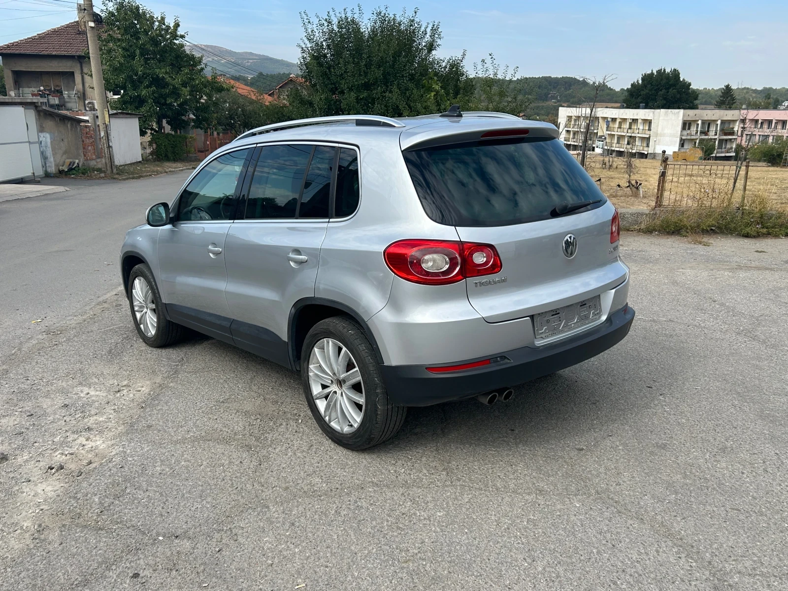 VW Tiguan 2.0TDI 170kc. 4MOTION, снимка 5 - Автомобили и джипове - 56140640