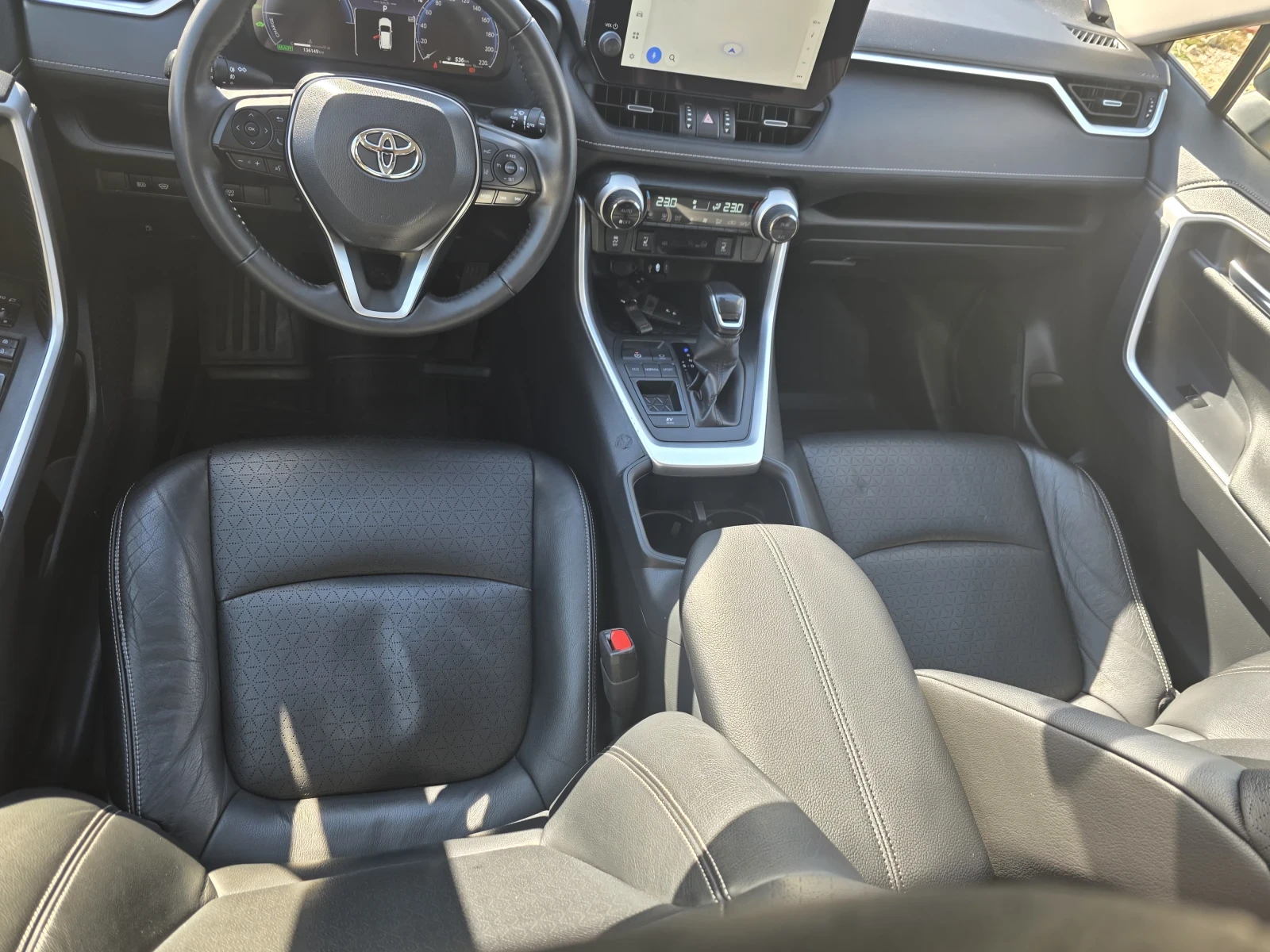 Toyota Rav4 2.5, снимка 13 - Автомобили и джипове - 56516636
