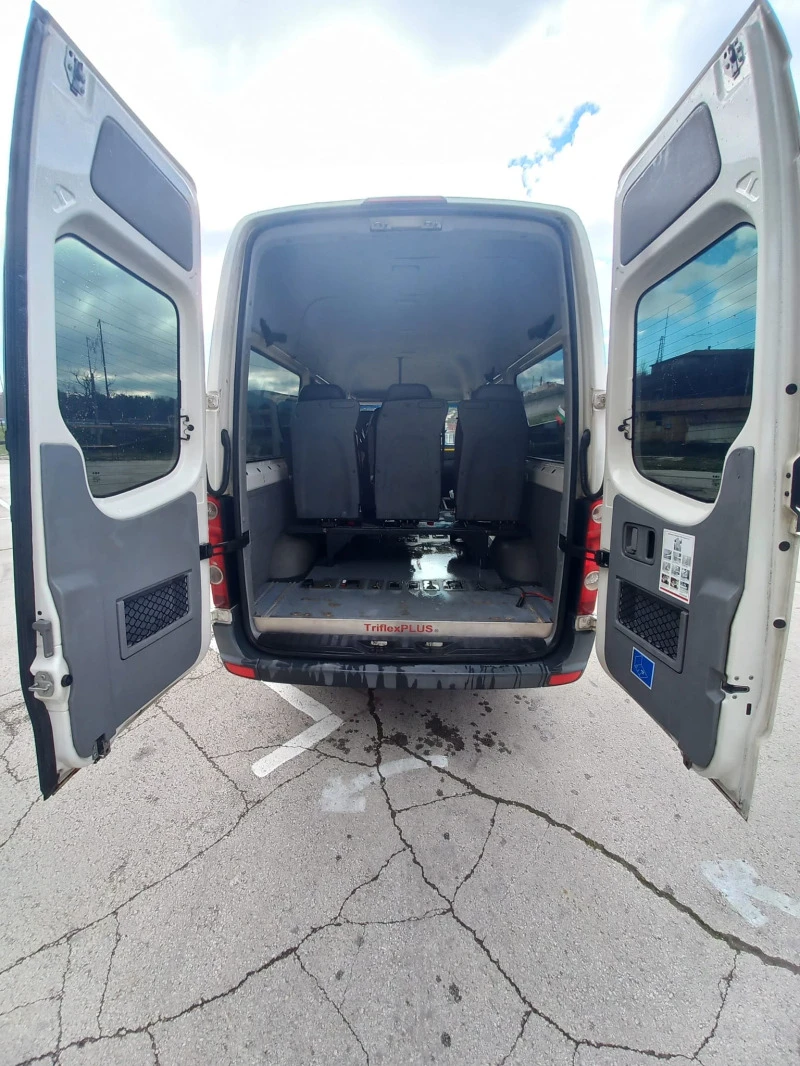 VW Crafter 2.5, снимка 9 - Бусове и автобуси - 47199907