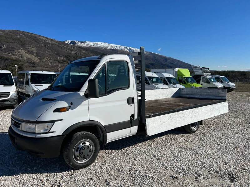 Iveco Daily 3.0 HPI КЛИМАТИК, снимка 10 - Бусове и автобуси - 48547894